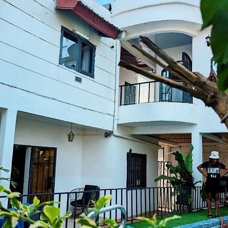 Appartement 2 Chambres Residence Avec Piscine ยาอุนเด ภายนอก รูปภาพ