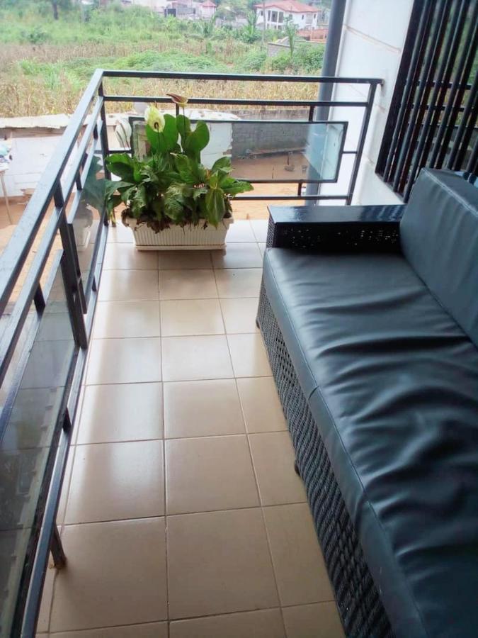Appartement 2 Chambres Residence Avec Piscine ยาอุนเด ภายนอก รูปภาพ